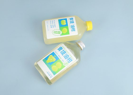 Milch-Tee füllt 250ml 350ml 300ml 500ml Plastik-Juice Bottles mit Überwurfmutter ab