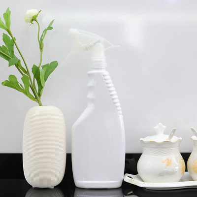 Auslösersprüher Plastiknebelflaschen 200 ml Zylinderform Bildschirmdruck OEM/Odm verfügbar