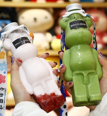 Leckdichte Kunststoffflaschen für Milchtee mit Griff 120 ml-500 ml Kapazität Quadratische runde Form