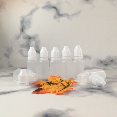 10 ml individuell angepasste Logo Glas Tropffflaschen Transparent schwarzer Flüssigkeit Tropffflasche mit glatter Oberfläche