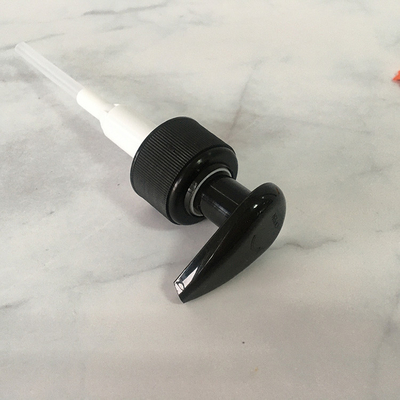 Customized Logo Plastik-Pumpen-Sprühgerät Trigger-Sprühflasche für kosmetische Verwendung
