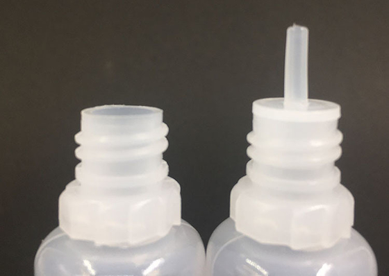 Customized Logo Glas Tropffflaschen mit verschiedenen Kapazitäten und Tropfkappen