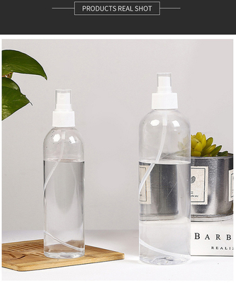 Durchsichtige runde PET-Sprühflasche verschiedene Kapazitäten für eine glatte Oberfläche