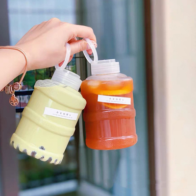 Moderne, undichte Milch- und Teeflaschen mit benutzerdefinierten Farben und klarem Design
