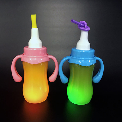 Farbenfrohe Plastikflasche für Milchtee mit undichtem und isoliertem Design