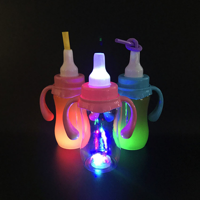 Farbenfrohe Plastikflasche für Milchtee mit undichtem und isoliertem Design