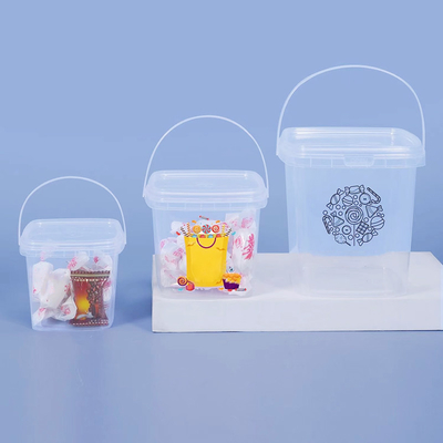 Durchsichtige Plastik-Tee-Töpfe mit Schrauben an den Deckeln