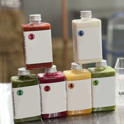 Premium isolierte Kunststoff-Milchteeflaschen mit Schrauben auf der Abdeckung für kalte Getränke (500 ml)