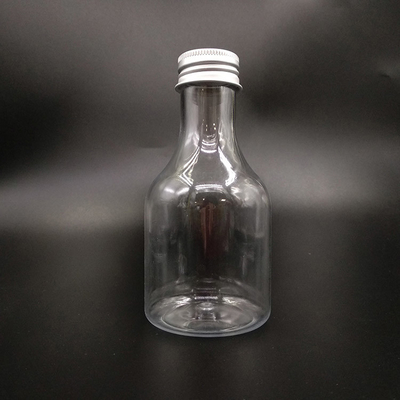 Mehrfachverwendbare durchsichtige, undichte Kunststoffflasche mit Milchtee