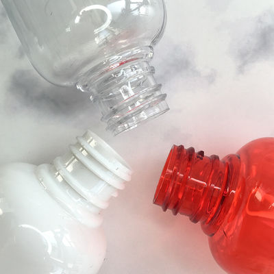 Transparent PET Plastic Spray Bottle in Green for Stylish and Versatile Packaging