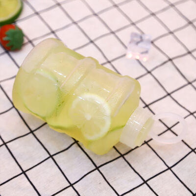 Moderne Blasenteejuggen mit Schraube am Deckel, entwickelt, um den Anforderungen von Umgebungen mit hoher Blasenteeproduktion gerecht zu werden