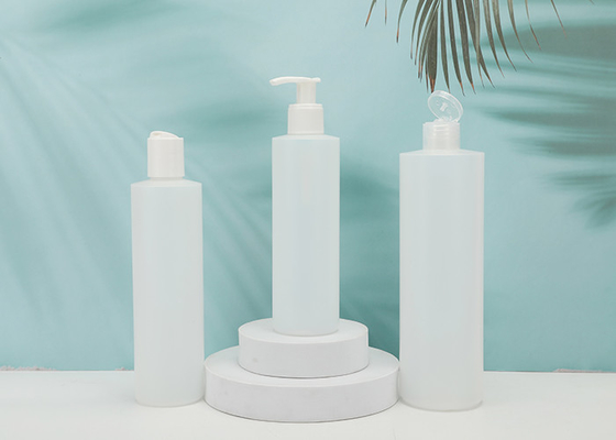 Nachfüllbare Plastikflaschen pp. mit Presse-Disketten-Kappen-klarem Weiß