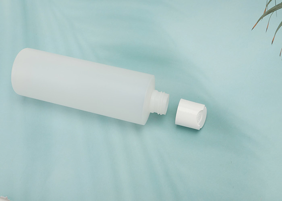 Nachfüllbare Plastikflaschen pp. mit Presse-Disketten-Kappen-klarem Weiß