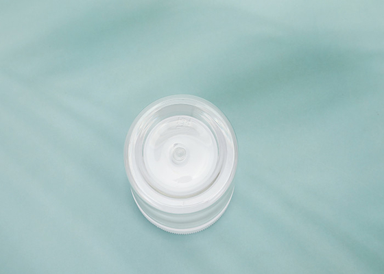 leere nachfüllbare Runden-Plastikglas des freien Raumes 100ml mit den Deckeln und Aufklebern BPA frei