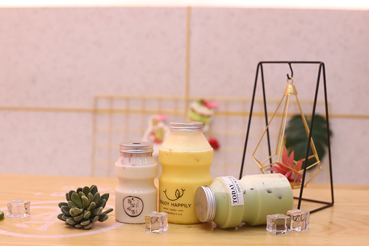 Mehrfachverwendbarer Doppelwand-Quadrat-Café Transparent Boba-Tasche Runde Klar 500ml Saft-Tee-Tasche mit Stroh
